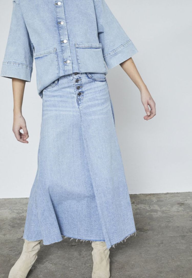  DENIM