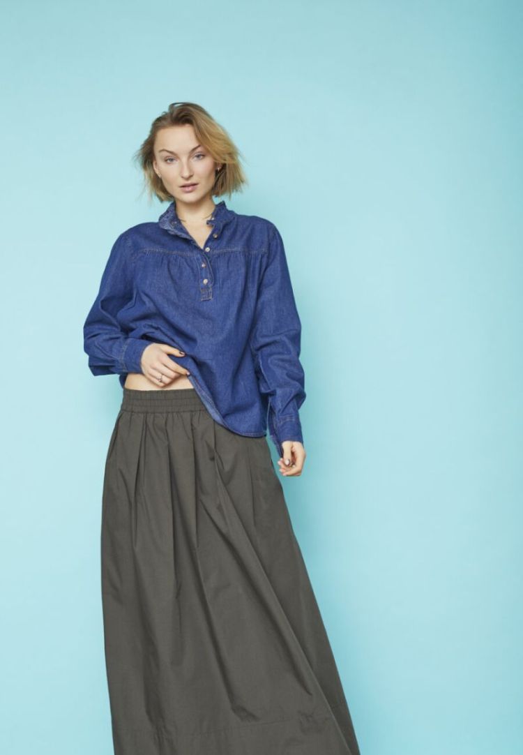  DENIM