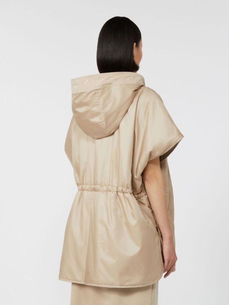  021BEIGE