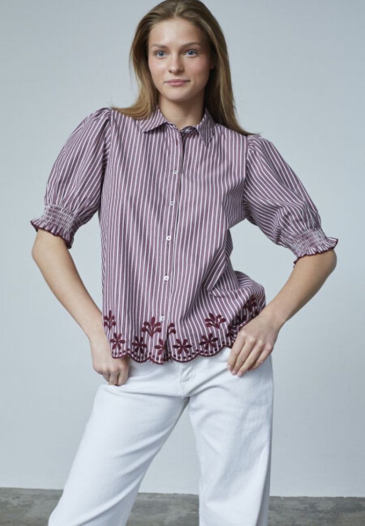  BORDEAUX/WHITE