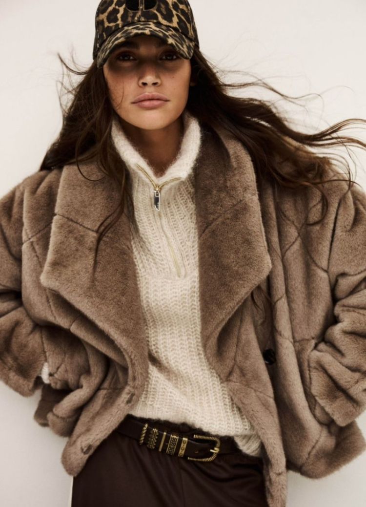  TAUPE