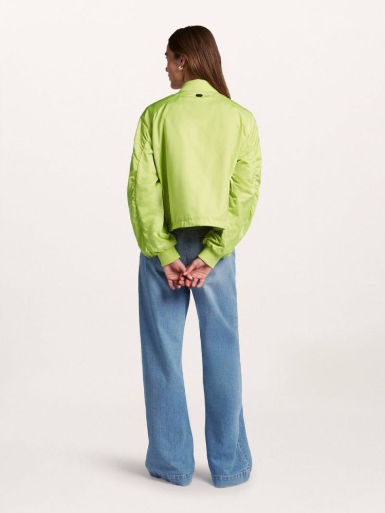  6200 Lime green