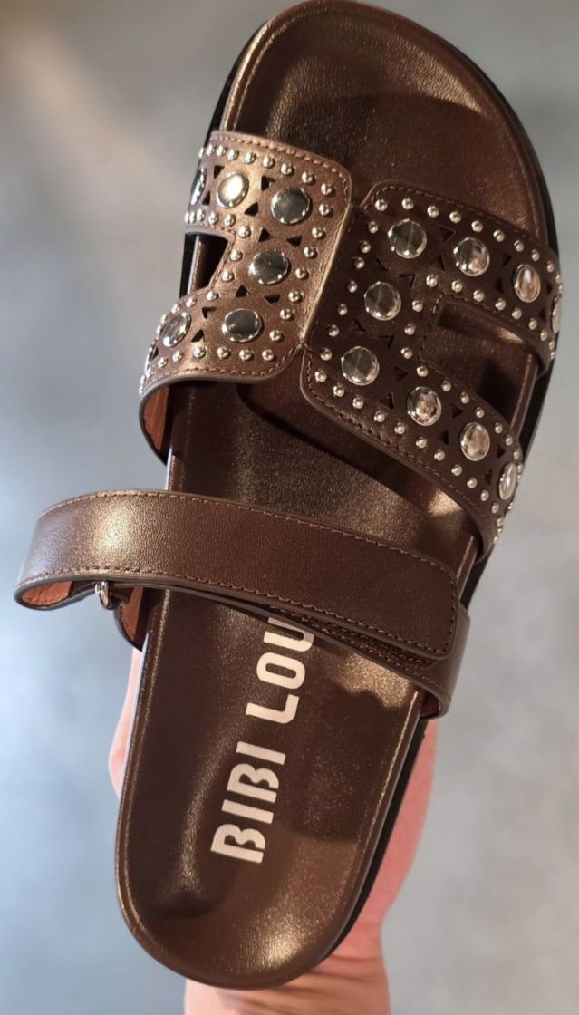  MARRON