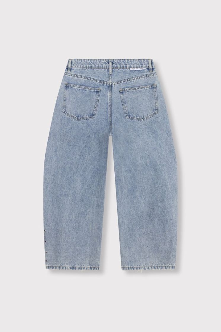  199 LIGHT BLUE