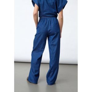  D. BLUE DENIM