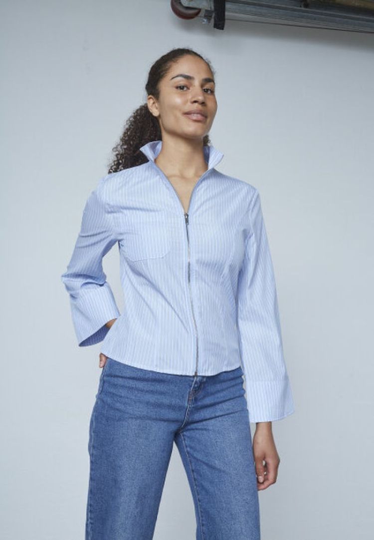  BLUE STRIPE