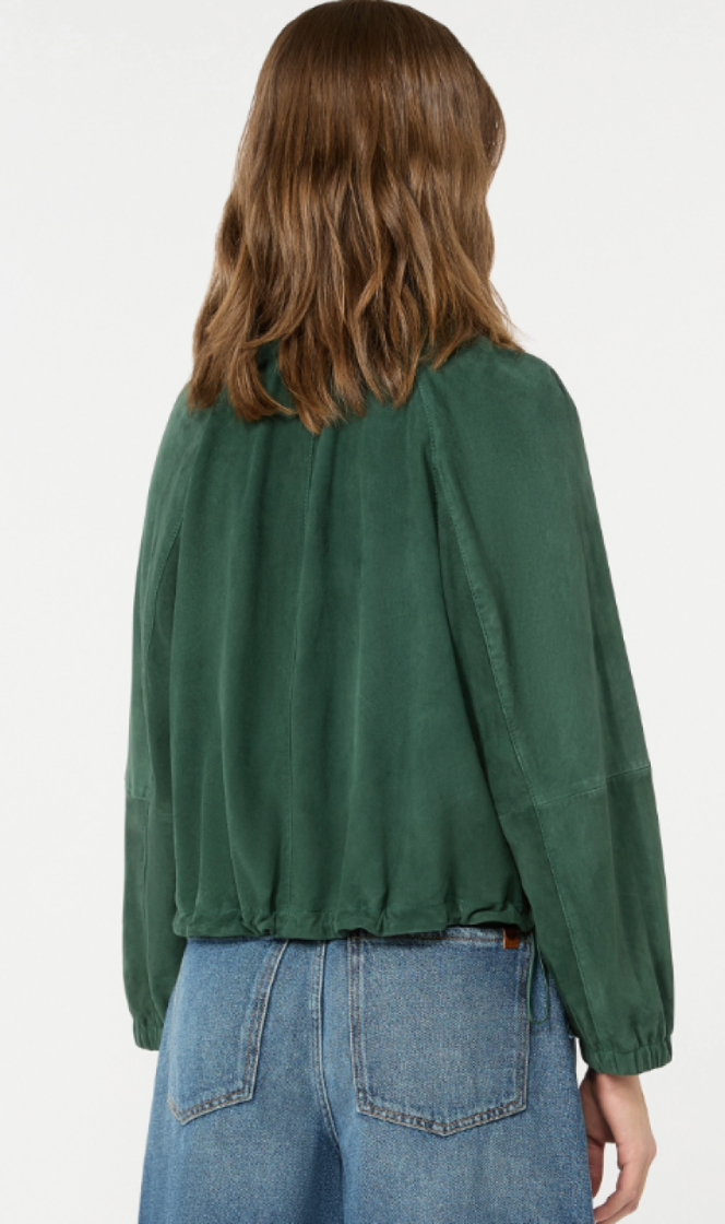  002 VERT FONCE