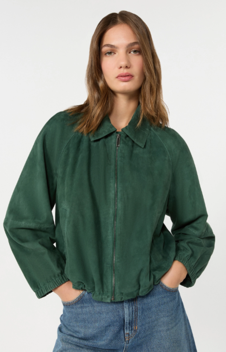  002 VERT FONCE