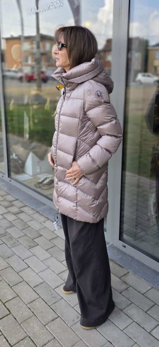 MAUVE GREY