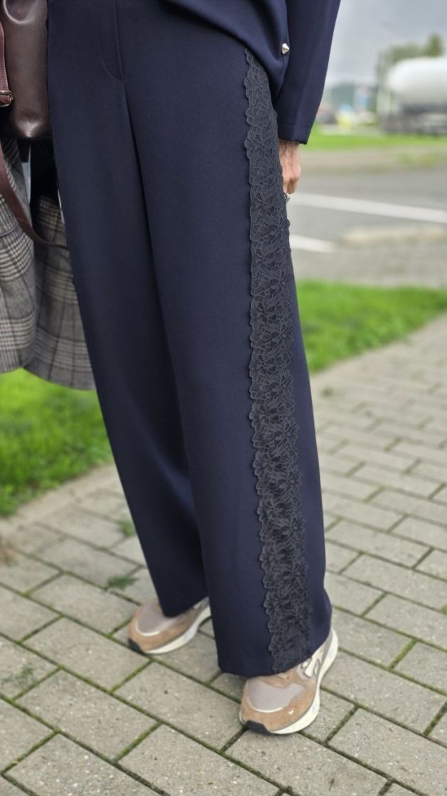  NAVY DENTELLE