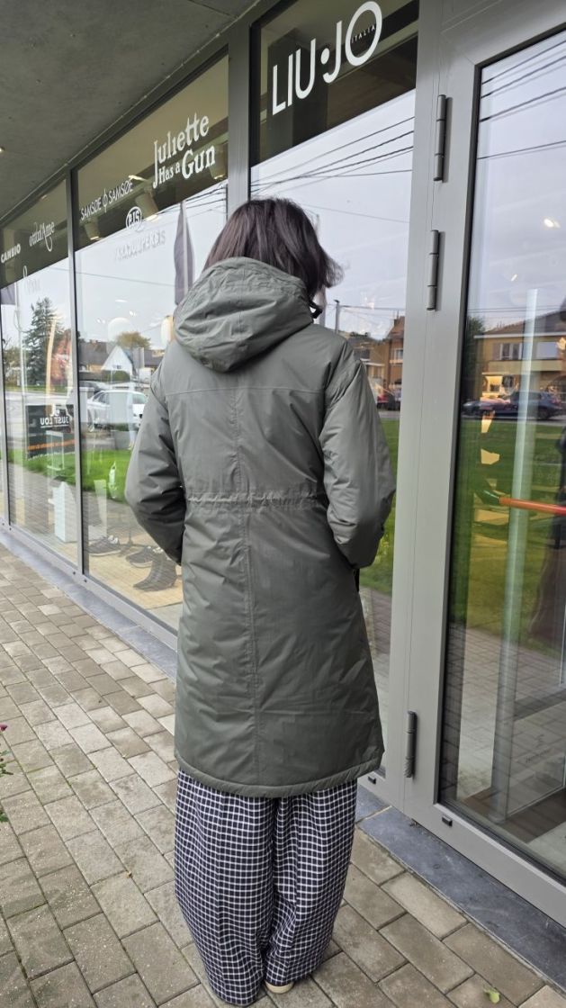  GREEN BLACKISHE