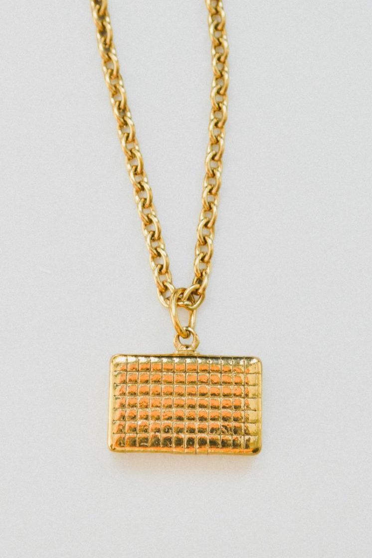  GOLD