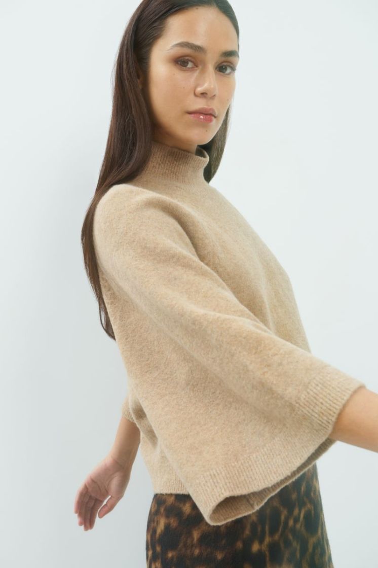  Dark Beige
