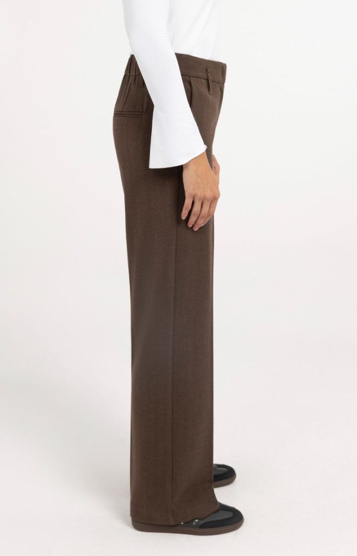  COCOA BROWN