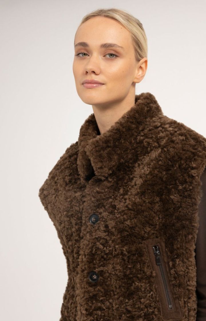  COCOA BROWN