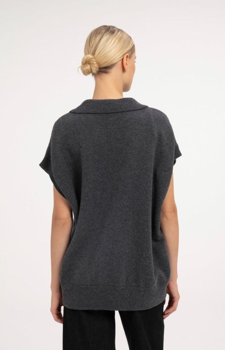  DARK ANTHRACITE