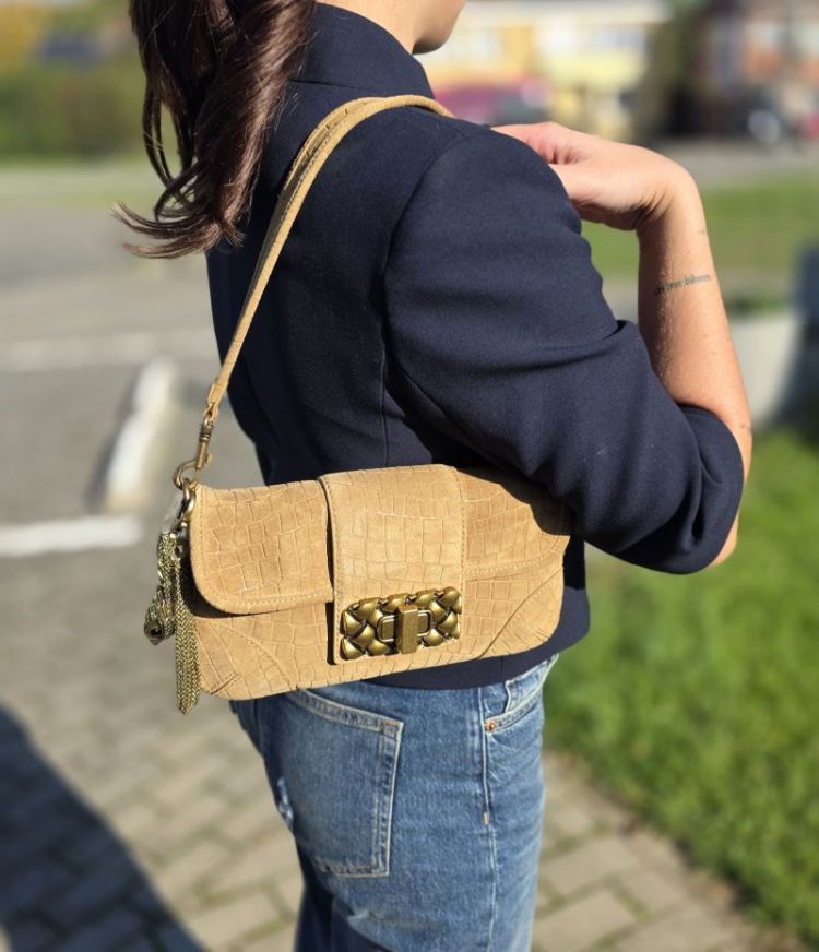 6076136209 tan suede